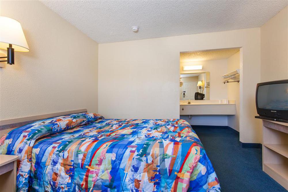 6-stockton, Ca - Charter Way West Hotel