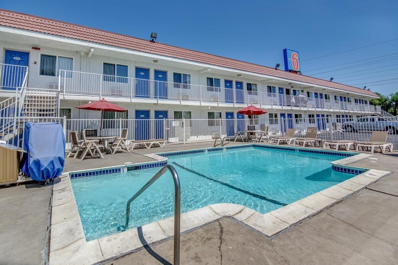 6-stockton, Ca - Charter Way West