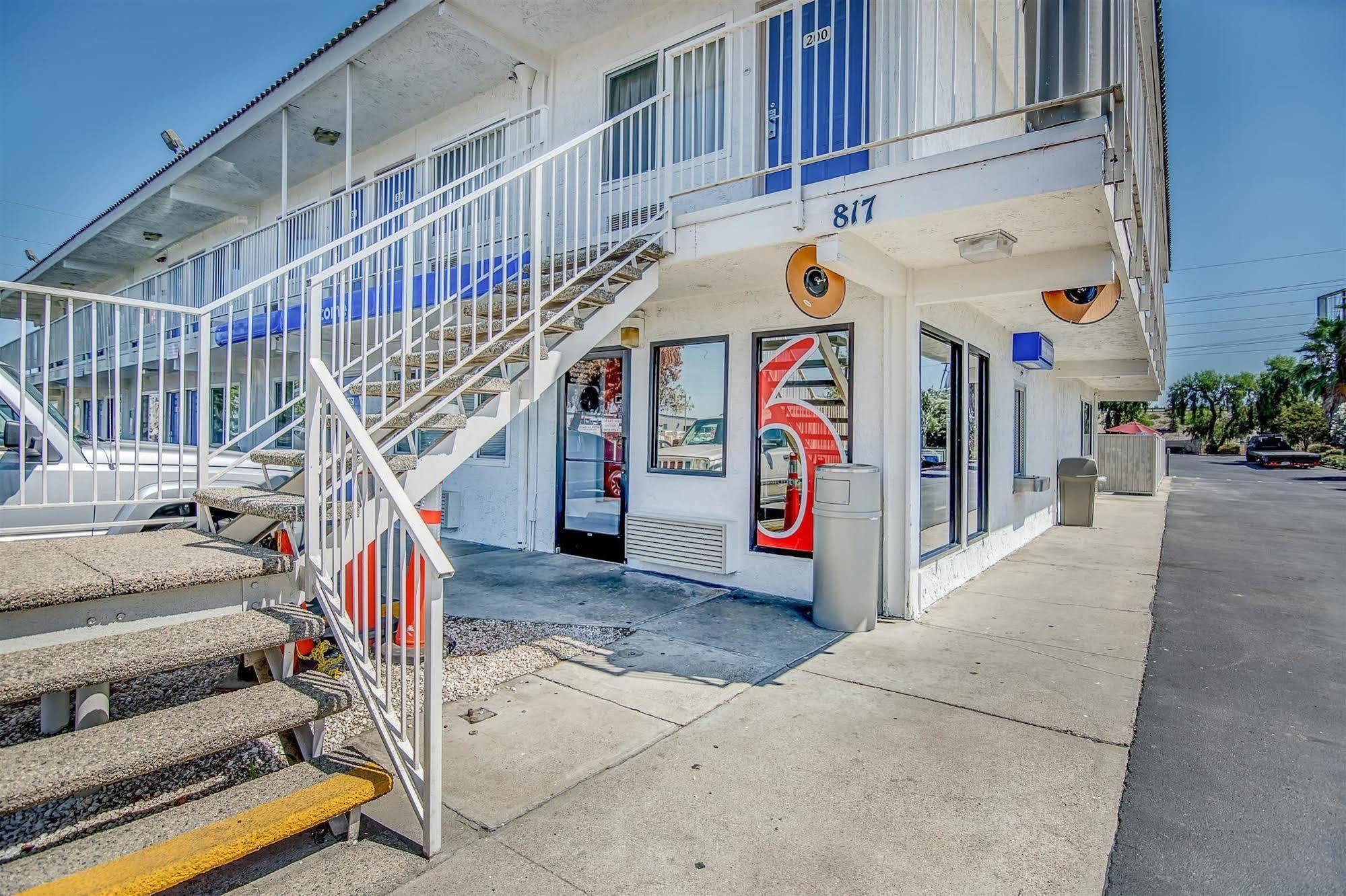 6-stockton, Ca - Charter Way West 2* Stockton